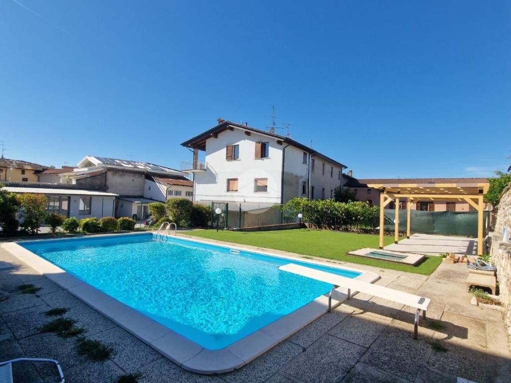 appartamento in vendita a Lonato del Garda