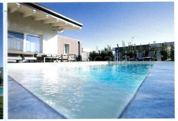 casa indipendente in vendita a Lonato del Garda