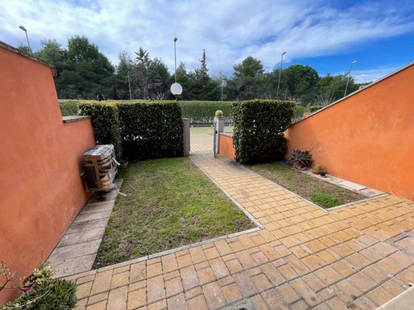 appartamento in vendita a Lonato del Garda in zona Lido