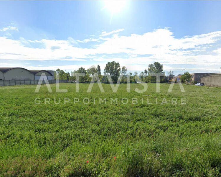 terreno edificabile in vendita a Lonato del Garda