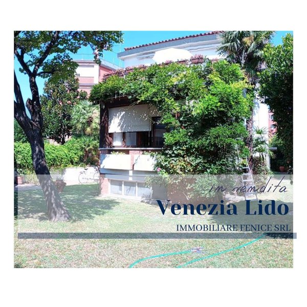 casa indipendente in vendita a Lonato del Garda in zona Lido