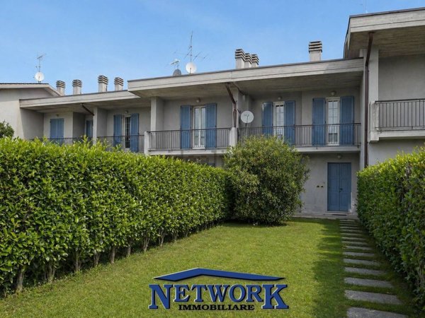 casa indipendente in vendita a Lonato del Garda in zona Esenta