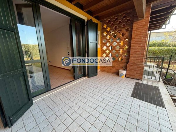 casa indipendente in vendita a Lonato del Garda in zona Malocco