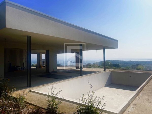 casa indipendente in vendita a Lonato del Garda
