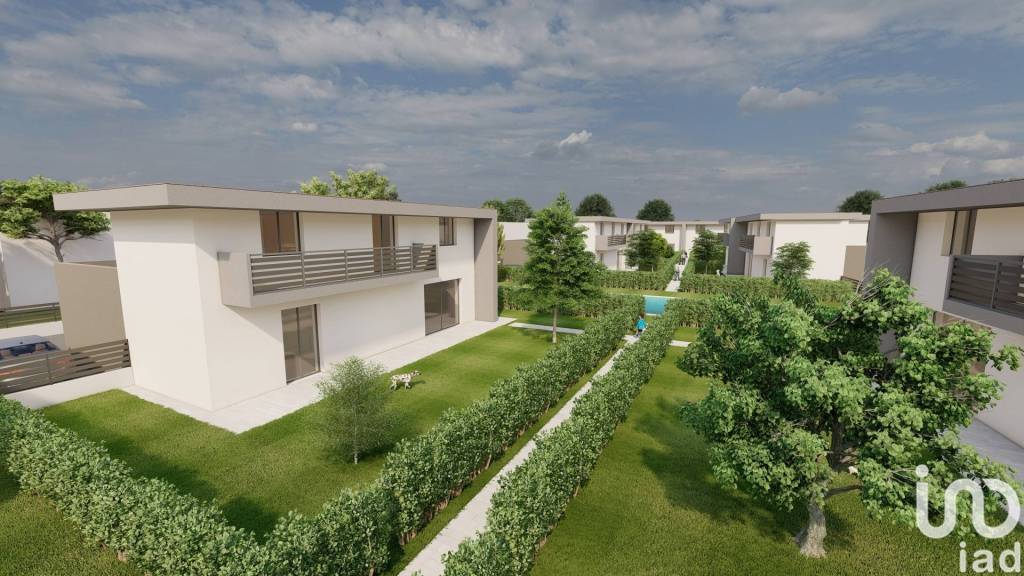 casa indipendente in vendita a Lonato del Garda