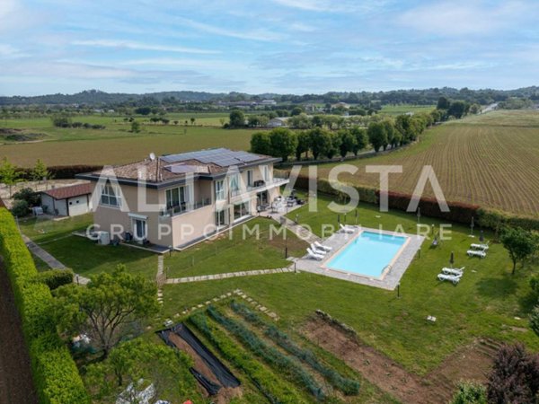 casa indipendente in vendita a Lonato del Garda