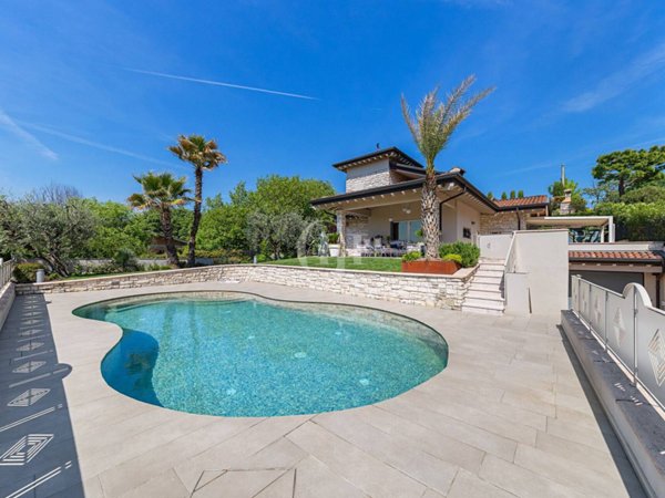 casa indipendente in vendita a Lonato del Garda