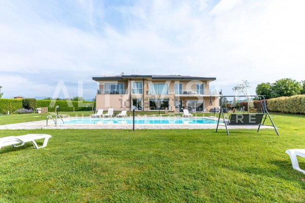 casale in vendita a Lonato del Garda