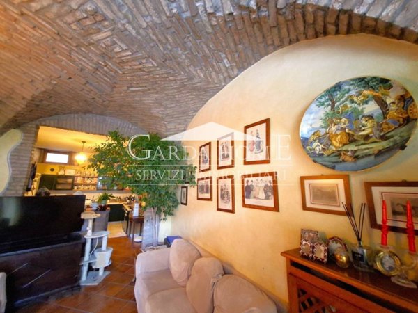 casa indipendente in vendita a Lonato del Garda