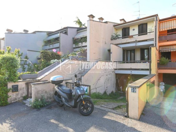 appartamento in vendita a Lonato del Garda in zona Lido