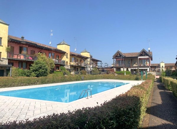 appartamento in vendita a Lonato del Garda in zona Centenaro