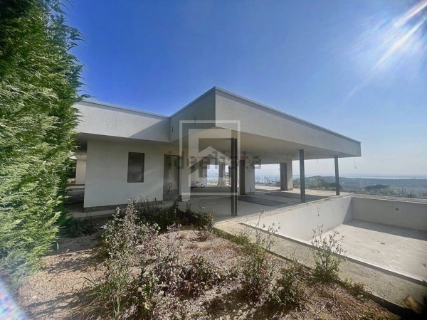 casa indipendente in vendita a Lonato del Garda