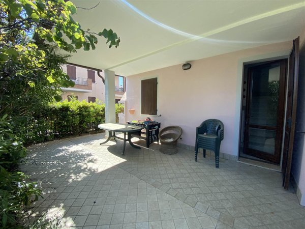 casa indipendente in vendita a Lonato del Garda in zona Lido