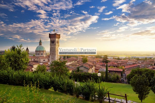 negozio in vendita a Lonato del Garda