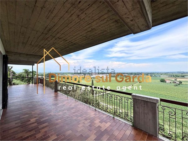 casa indipendente in vendita a Lonato del Garda