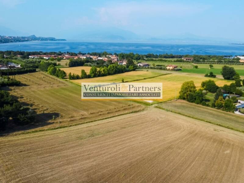 terreno agricolo in vendita a Lonato del Garda in zona Maguzzano