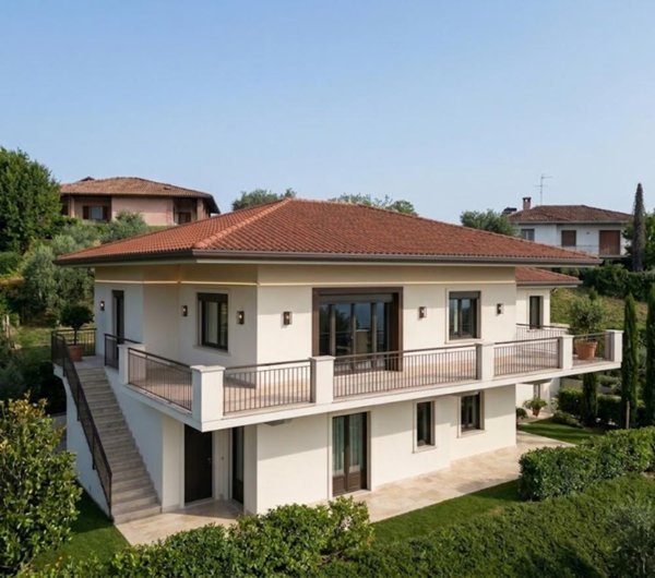 casa indipendente in vendita a Lonato del Garda