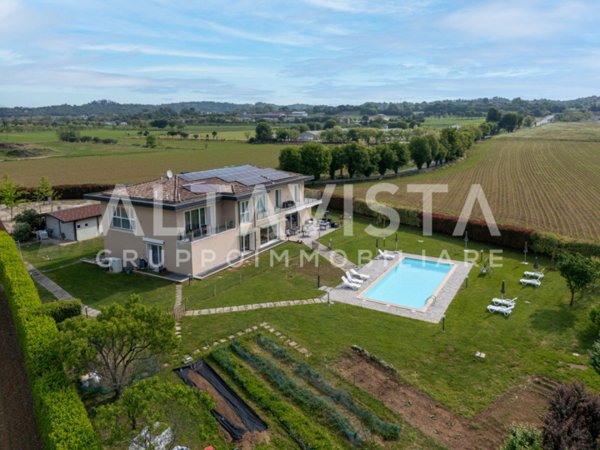 casa indipendente in vendita a Lonato del Garda