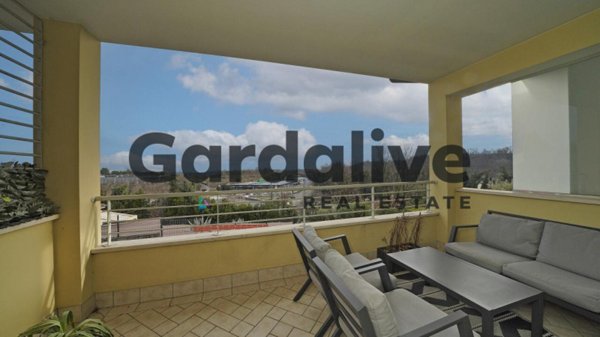 appartamento in vendita a Lonato del Garda in zona Lido