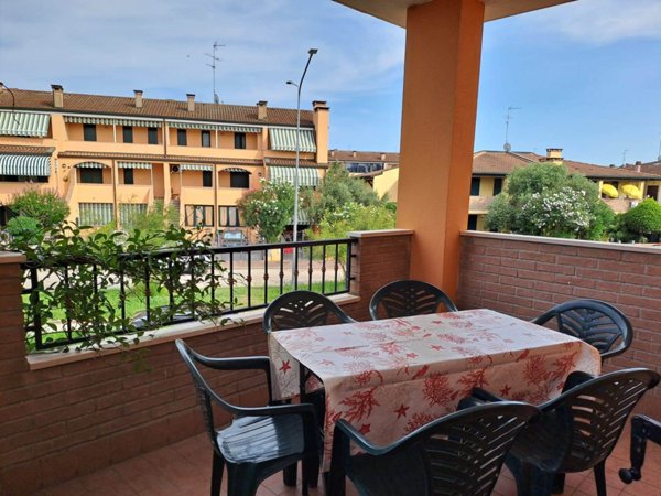 casa indipendente in vendita a Lonato del Garda in zona Lido