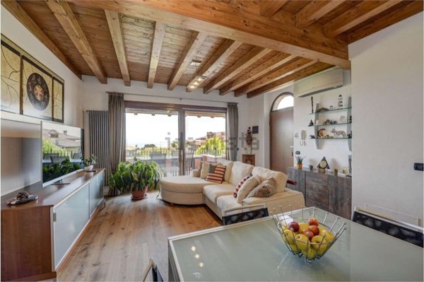 casa indipendente in vendita a Lonato del Garda in zona Barcuzzi