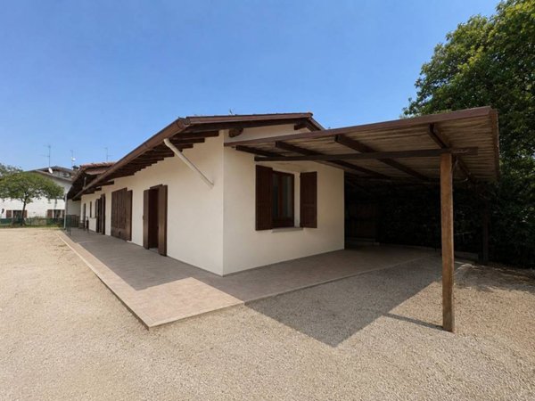 appartamento in vendita a Lonato del Garda in zona San Cipriano