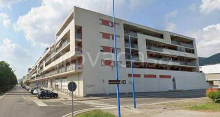appartamento in vendita a Lonato del Garda in zona San Polo
