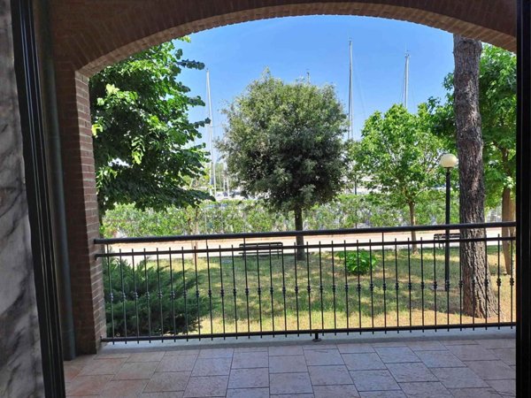 appartamento in vendita a Lonato del Garda in zona Lido