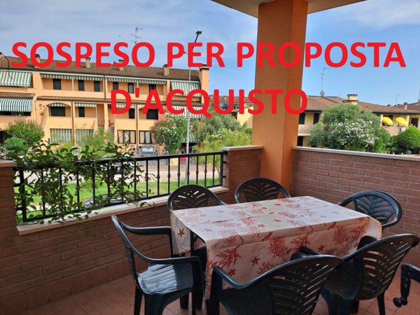 casa indipendente in vendita a Lonato del Garda in zona Lido