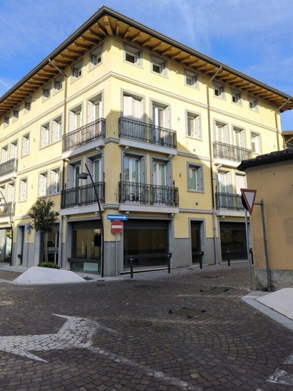 appartamento in vendita a Lonato del Garda in zona Lido