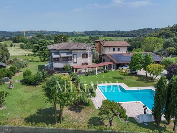 casa indipendente in vendita a Lonato del Garda