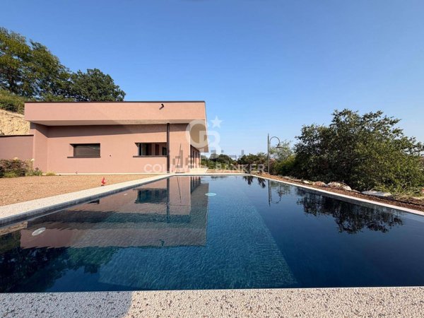 casa indipendente in vendita a Lonato del Garda