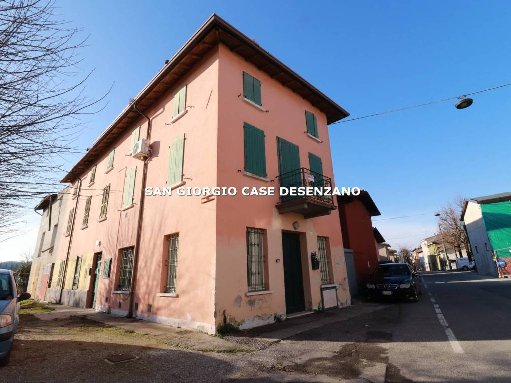 appartamento in vendita a Lonato del Garda