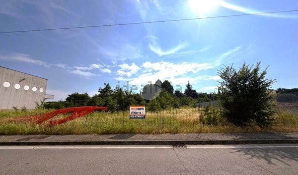 terreno edificabile in vendita a Lonato del Garda in zona Centenaro