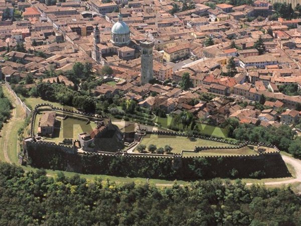 appartamento in vendita a Lonato del Garda in zona Lido