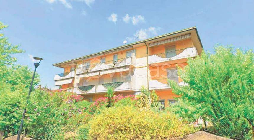 appartamento in vendita a Lonato del Garda in zona Lido