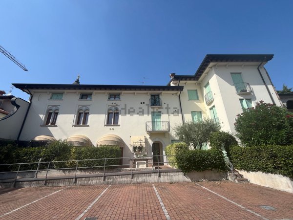 appartamento in vendita a Lonato del Garda in zona Lido