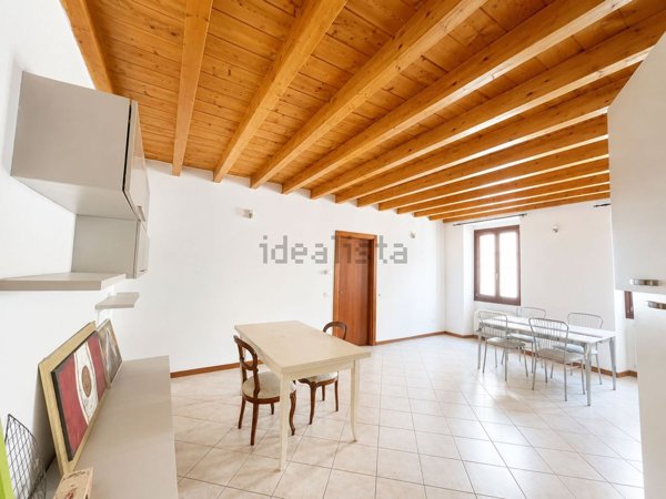 appartamento in vendita a Lonato del Garda in zona Lido