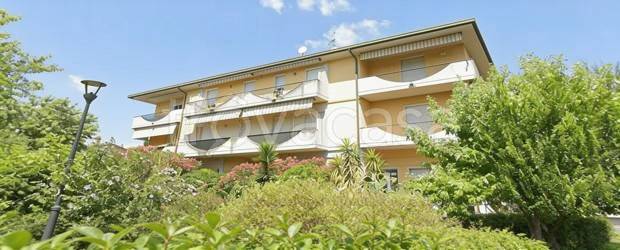 appartamento in vendita a Lonato del Garda in zona Lido