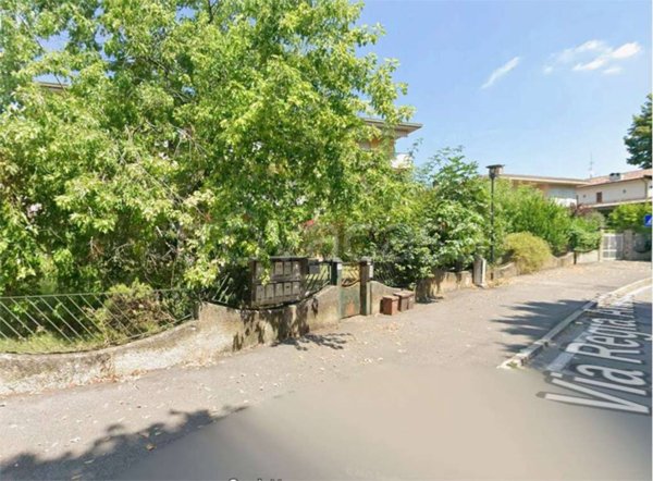 appartamento in vendita a Lonato del Garda in zona Lido