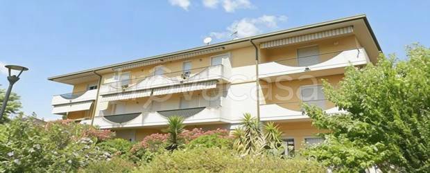appartamento in vendita a Lonato del Garda in zona Lido