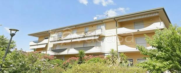 appartamento in vendita a Lonato del Garda in zona Lido
