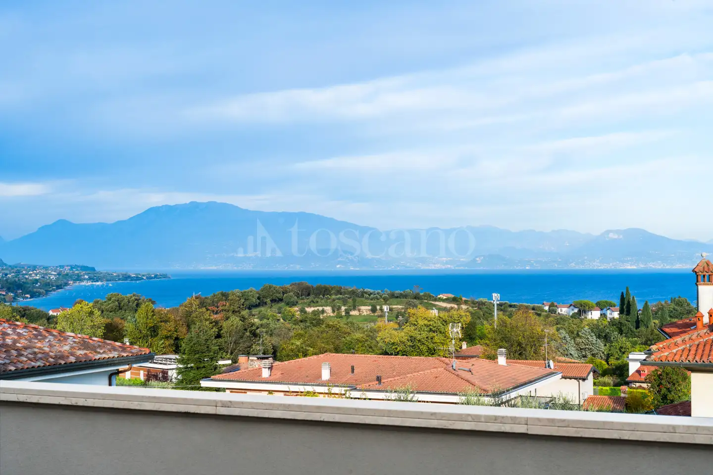 casa indipendente in vendita a Lonato del Garda in zona Barcuzzi