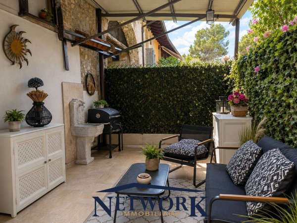 casa indipendente in vendita a Lonato del Garda in zona Lido
