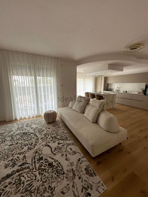 casa indipendente in vendita a Lonato del Garda in zona Lido