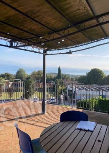 appartamento in vendita a Lonato del Garda in zona Barcuzzi