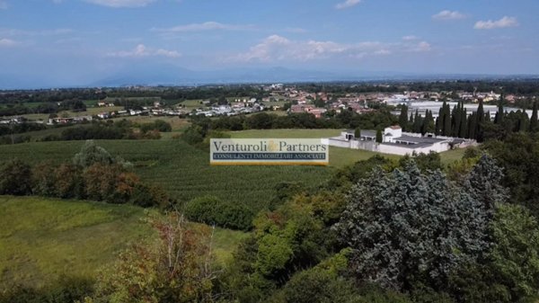 terreno in vendita a Lonato del Garda in zona Centenaro