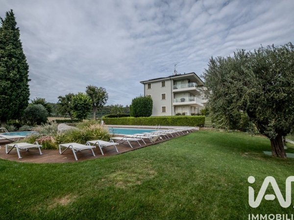appartamento in vendita a Lonato del Garda in zona Maguzzano