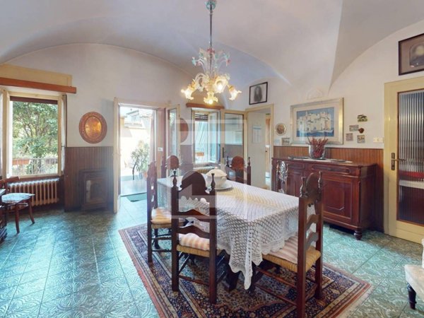 casa indipendente in vendita a Lonato del Garda in zona Lido