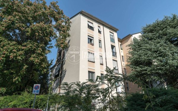 appartamento in vendita a Lonato del Garda in zona Centenaro